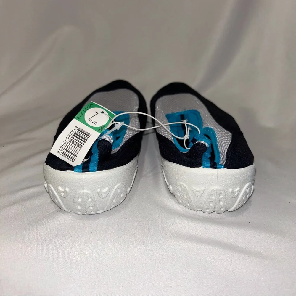 Kids Surf Moc Water Shoes- NWT! Size 7